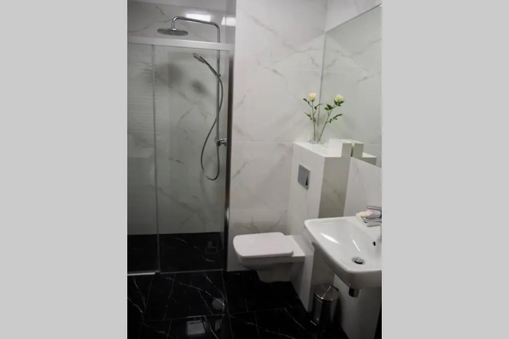Studio Nr 1 Close To Medicover And Paley Institute Warsaw